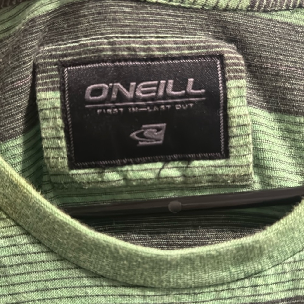 O’Neill t shirt